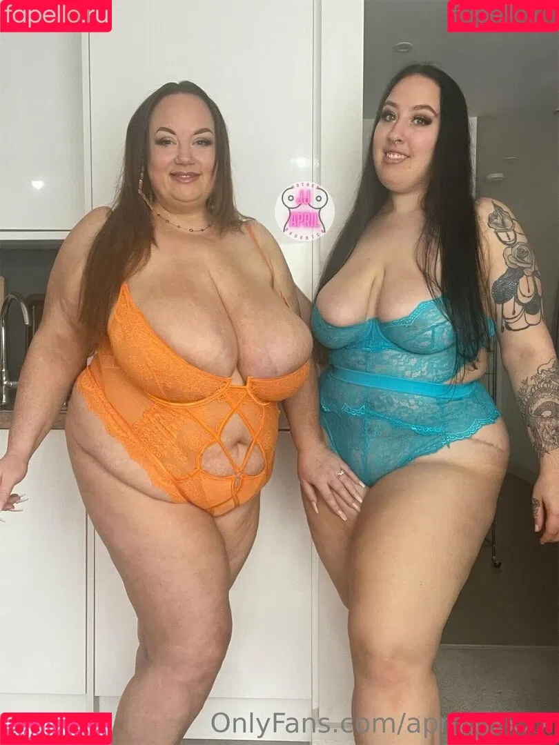 aprilfoxxxx Onlyfans Photo Gallery 