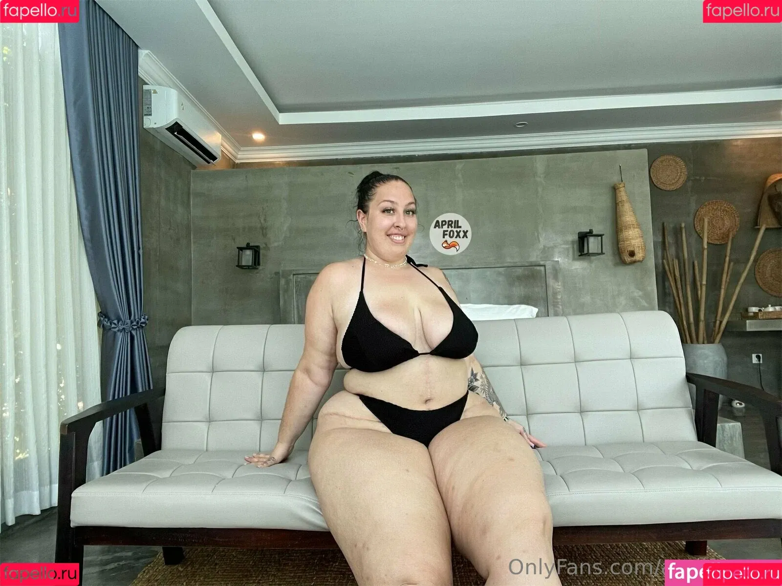 aprilfoxxxx Onlyfans Photo Gallery 