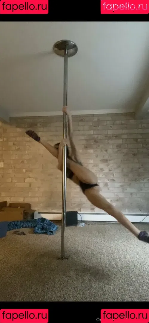 Lily Brooke Onlyfans Photo Gallery 