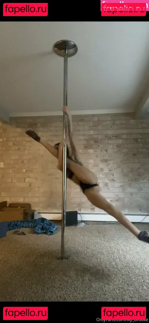 Lily Brooke Onlyfans Photo Gallery 