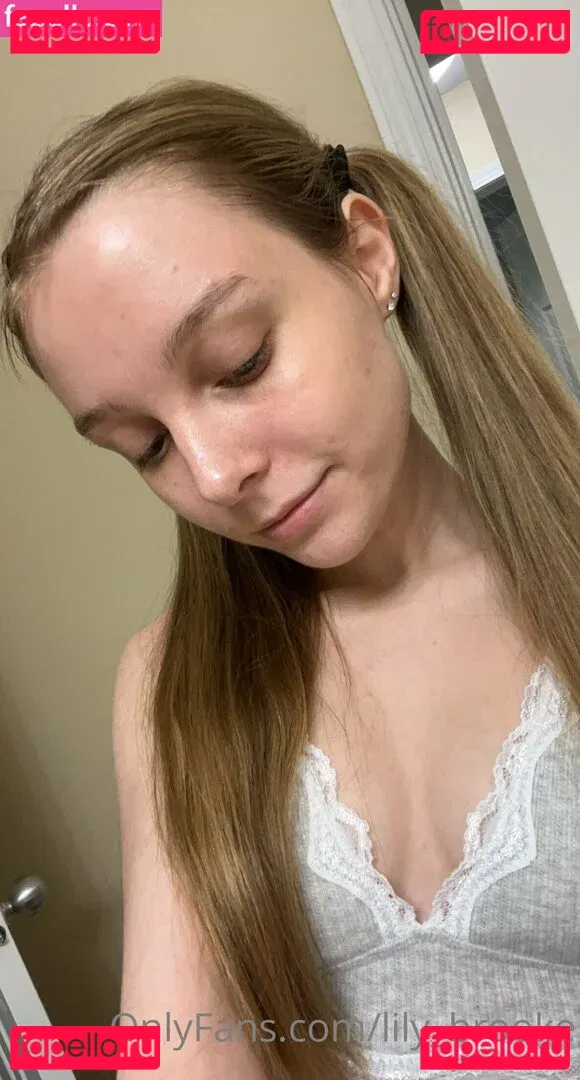 Lily Brooke Onlyfans Photo Gallery 