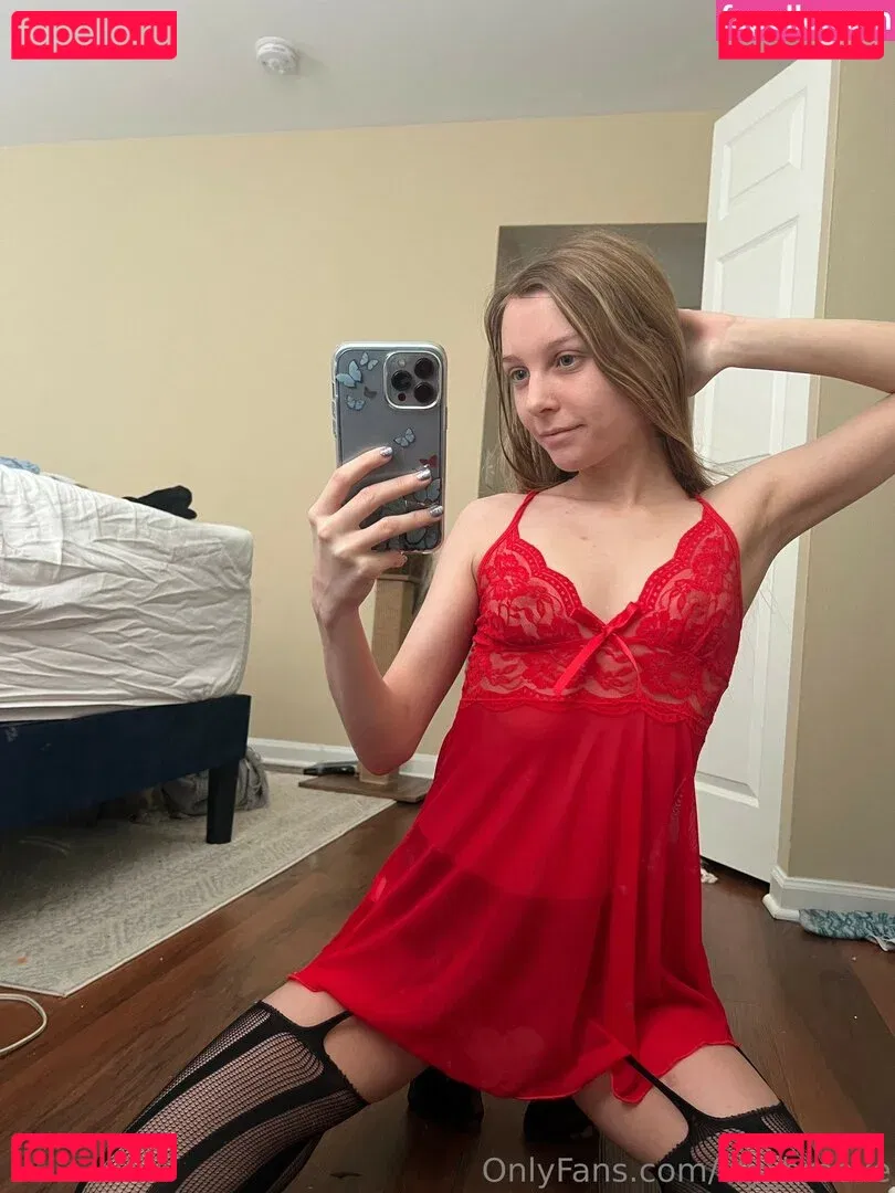 Lily Brooke Onlyfans Photo Gallery 