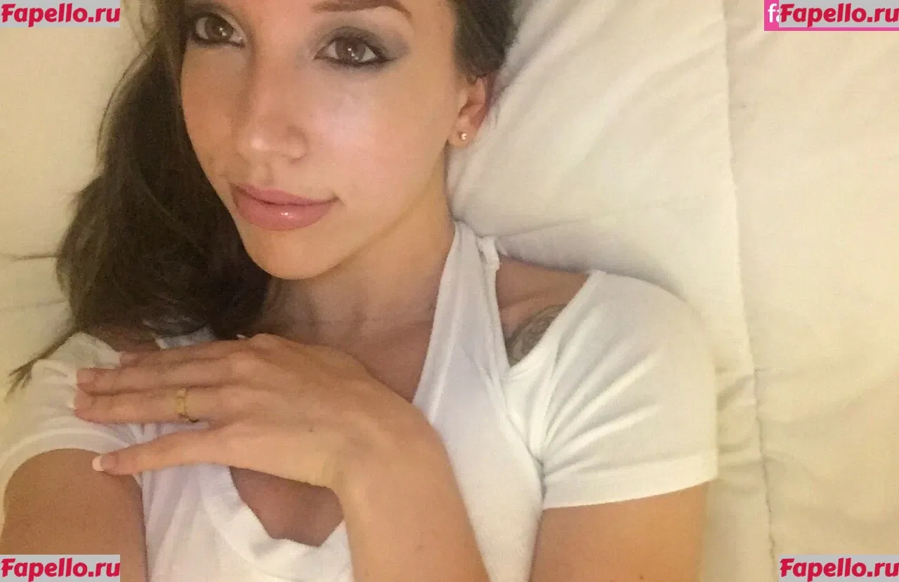 JackieMButler Onlyfans Photo Gallery 