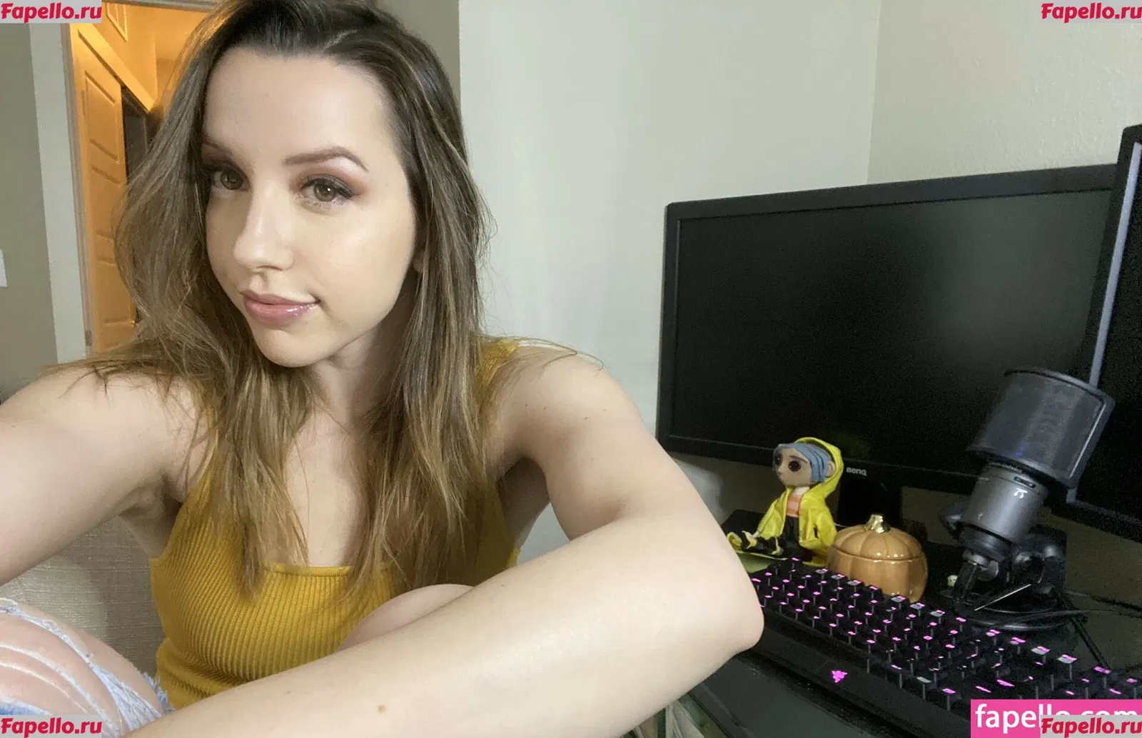 JackieMButler Onlyfans Photo Gallery 