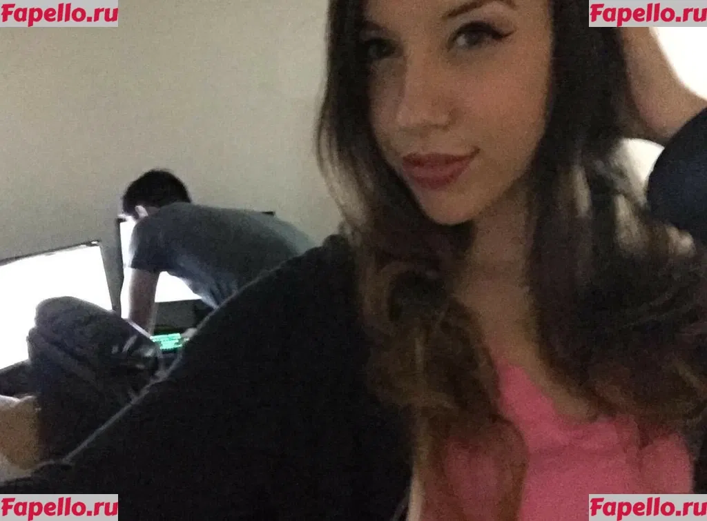 JackieMButler Onlyfans Photo Gallery 