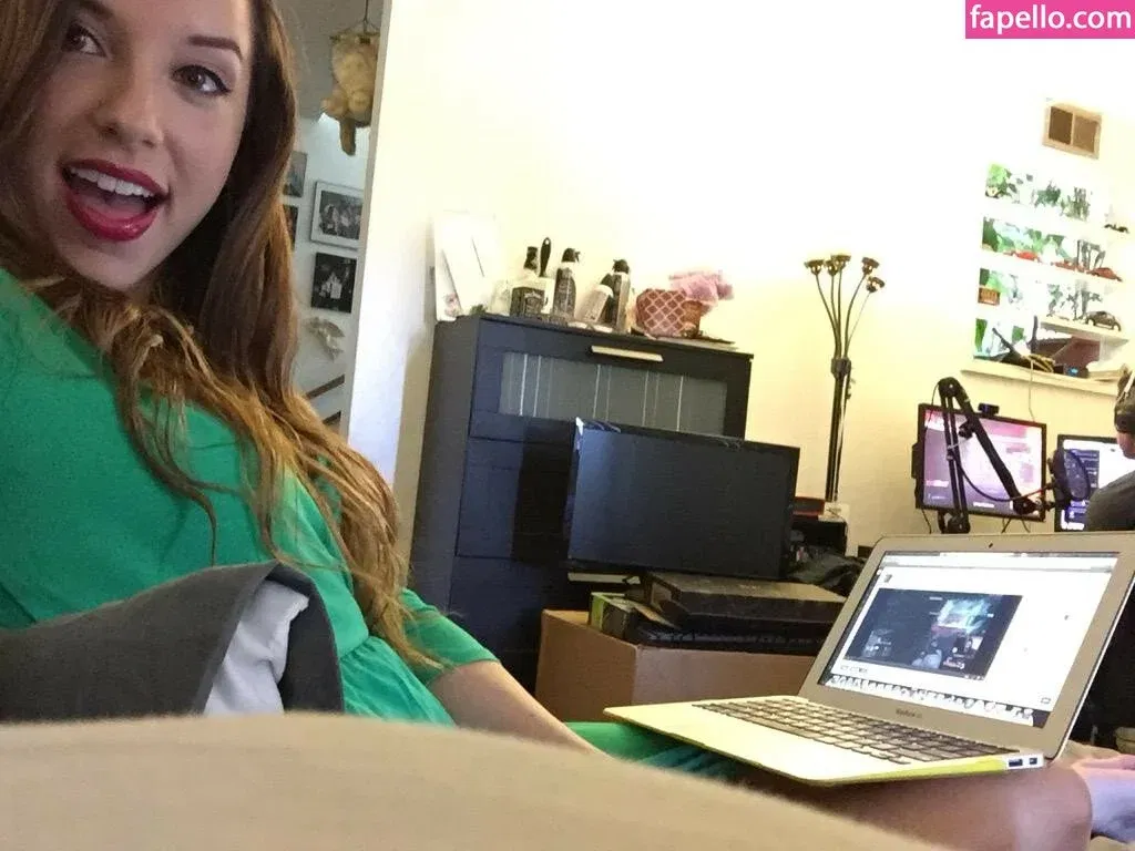 JackieMButler Onlyfans Photo Gallery 