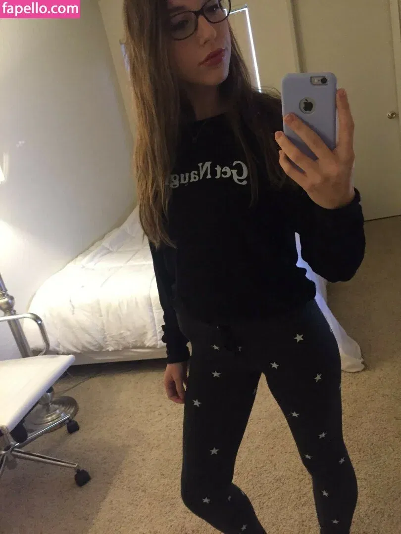 JackieMButler Onlyfans Photo Gallery 