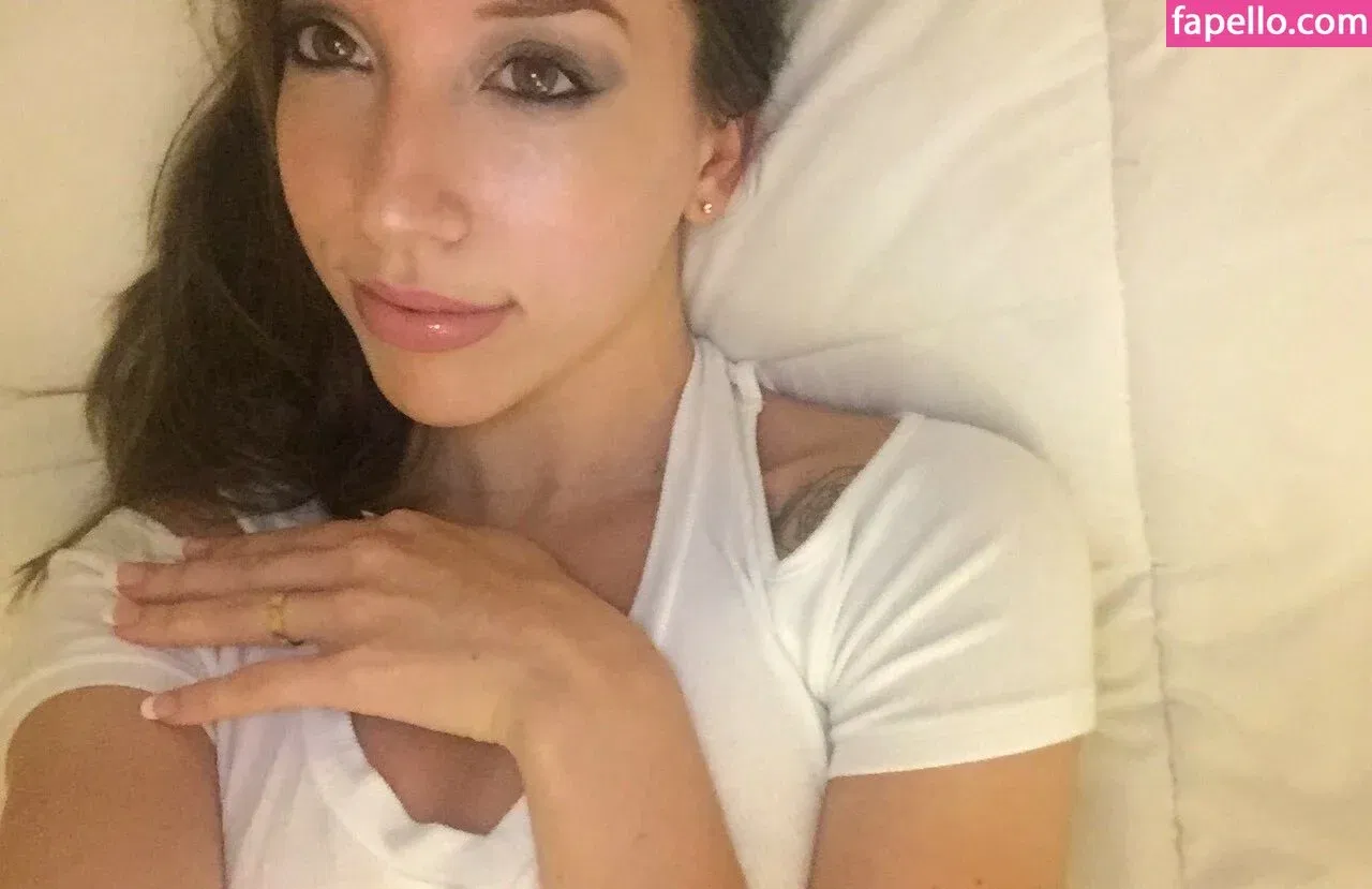 JackieMButler Onlyfans Photo Gallery 