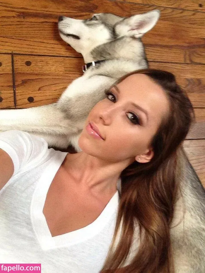 JackieMButler Onlyfans Photo Gallery 