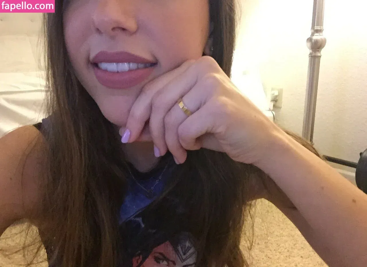 JackieMButler Onlyfans Photo Gallery 