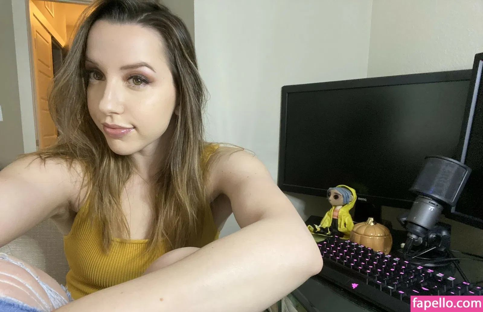 JackieMButler Onlyfans Photo Gallery 