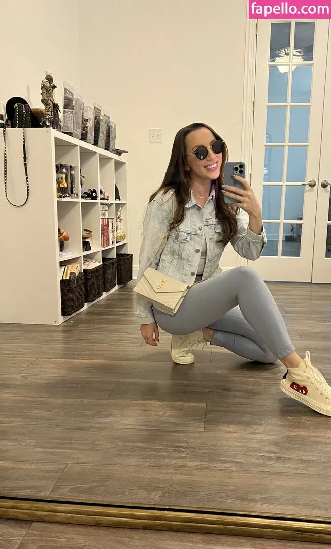 JackieMButler Onlyfans Photo Gallery 