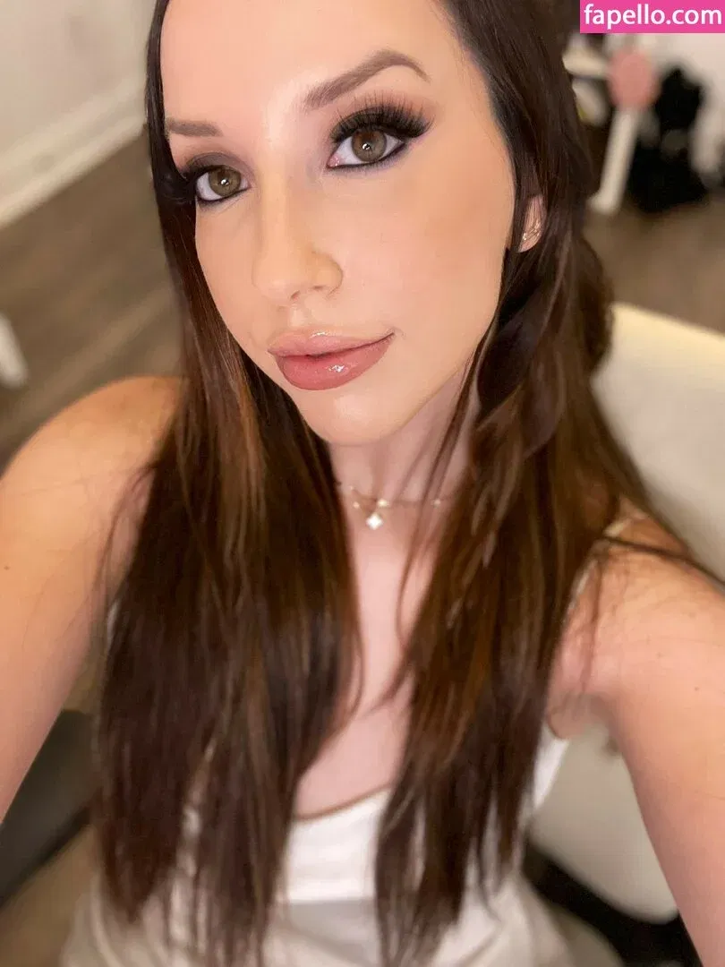 JackieMButler Onlyfans Photo Gallery 