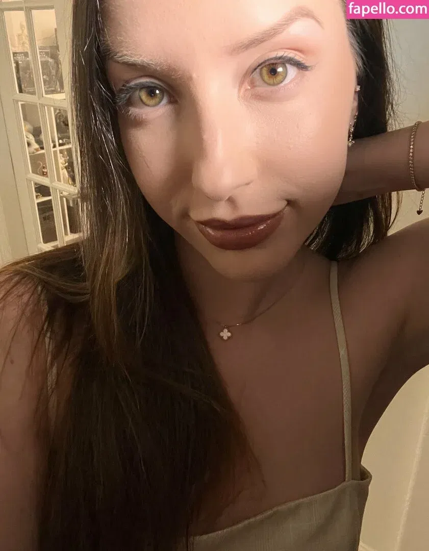 JackieMButler Onlyfans Photo Gallery 