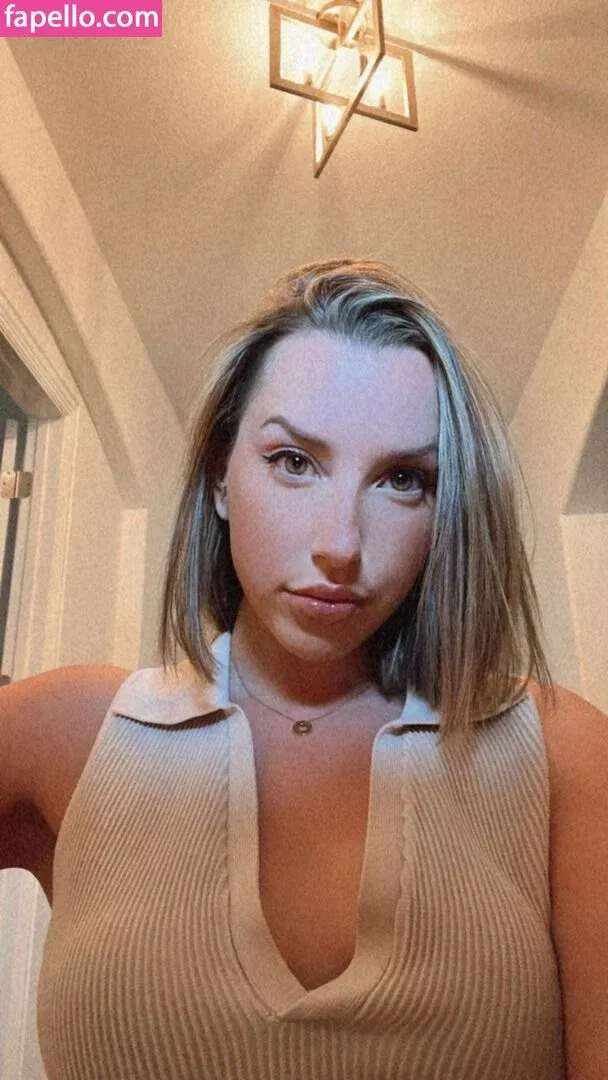 JackieMButler Onlyfans Photo Gallery 