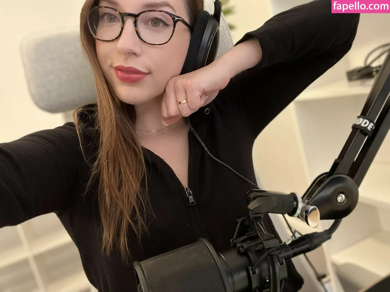 JackieMButler Onlyfans Photo Gallery 