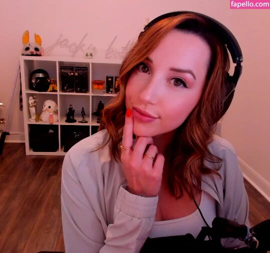 JackieMButler Onlyfans Photo Gallery 