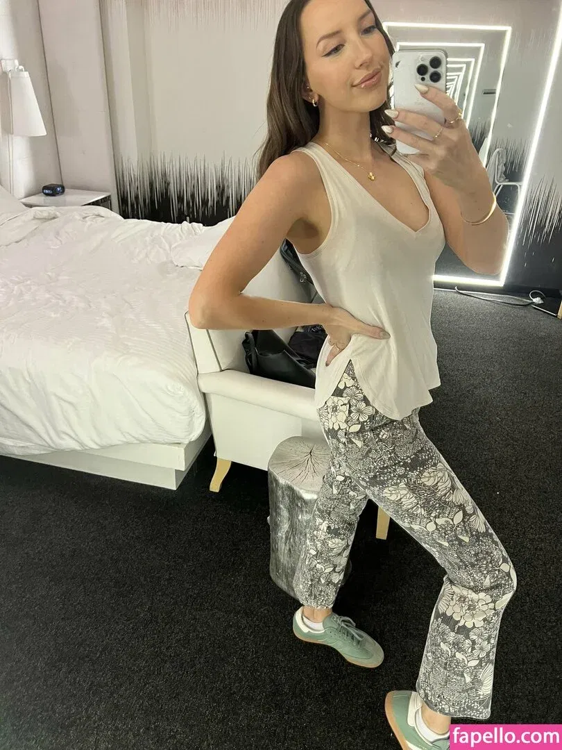 JackieMButler Onlyfans Photo Gallery 