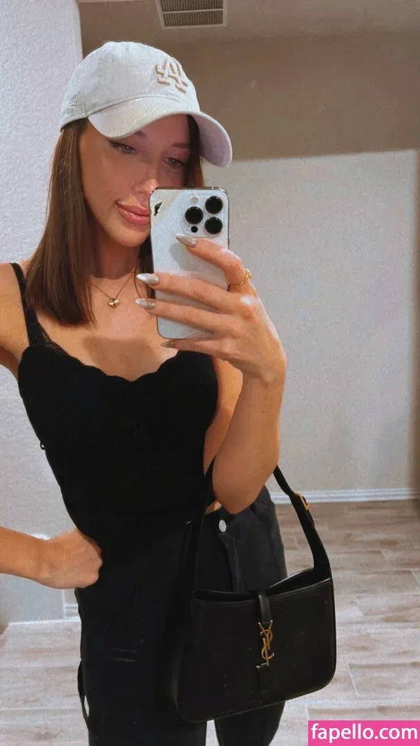 JackieMButler Onlyfans Photo Gallery 