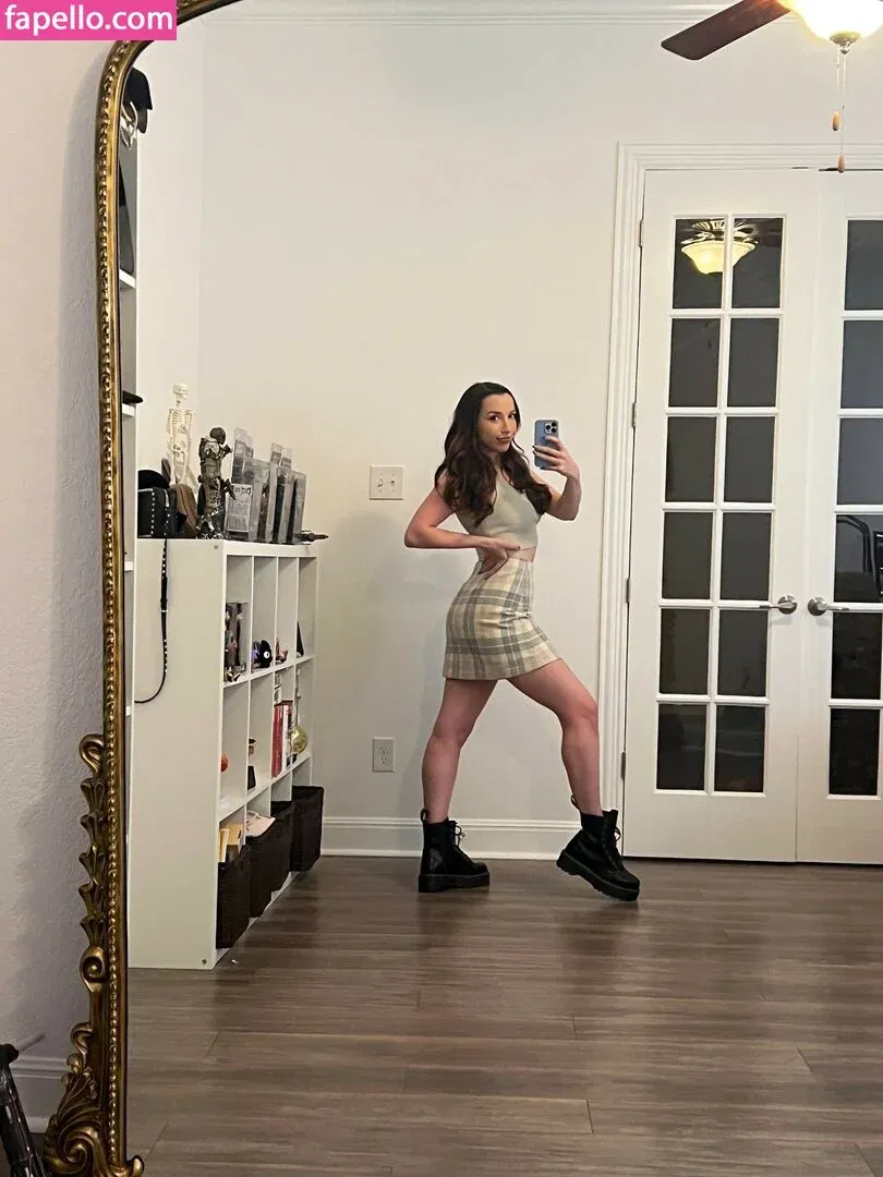 JackieMButler Onlyfans Photo Gallery 