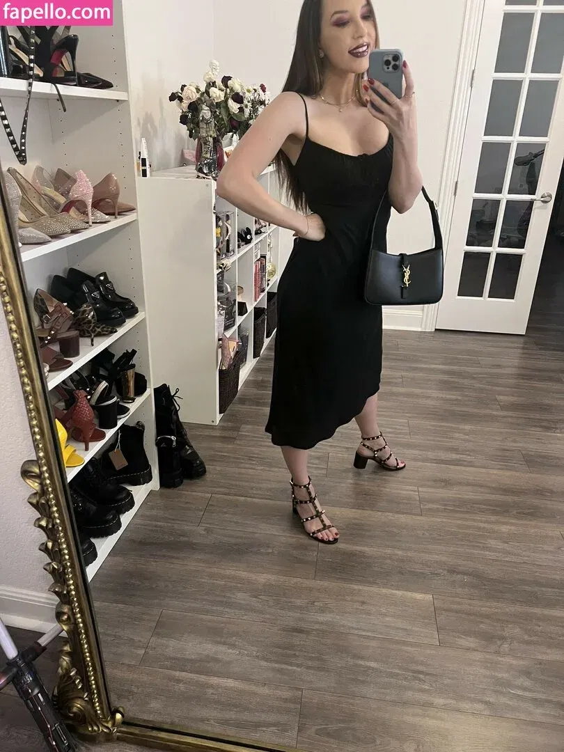 JackieMButler Onlyfans Photo Gallery 