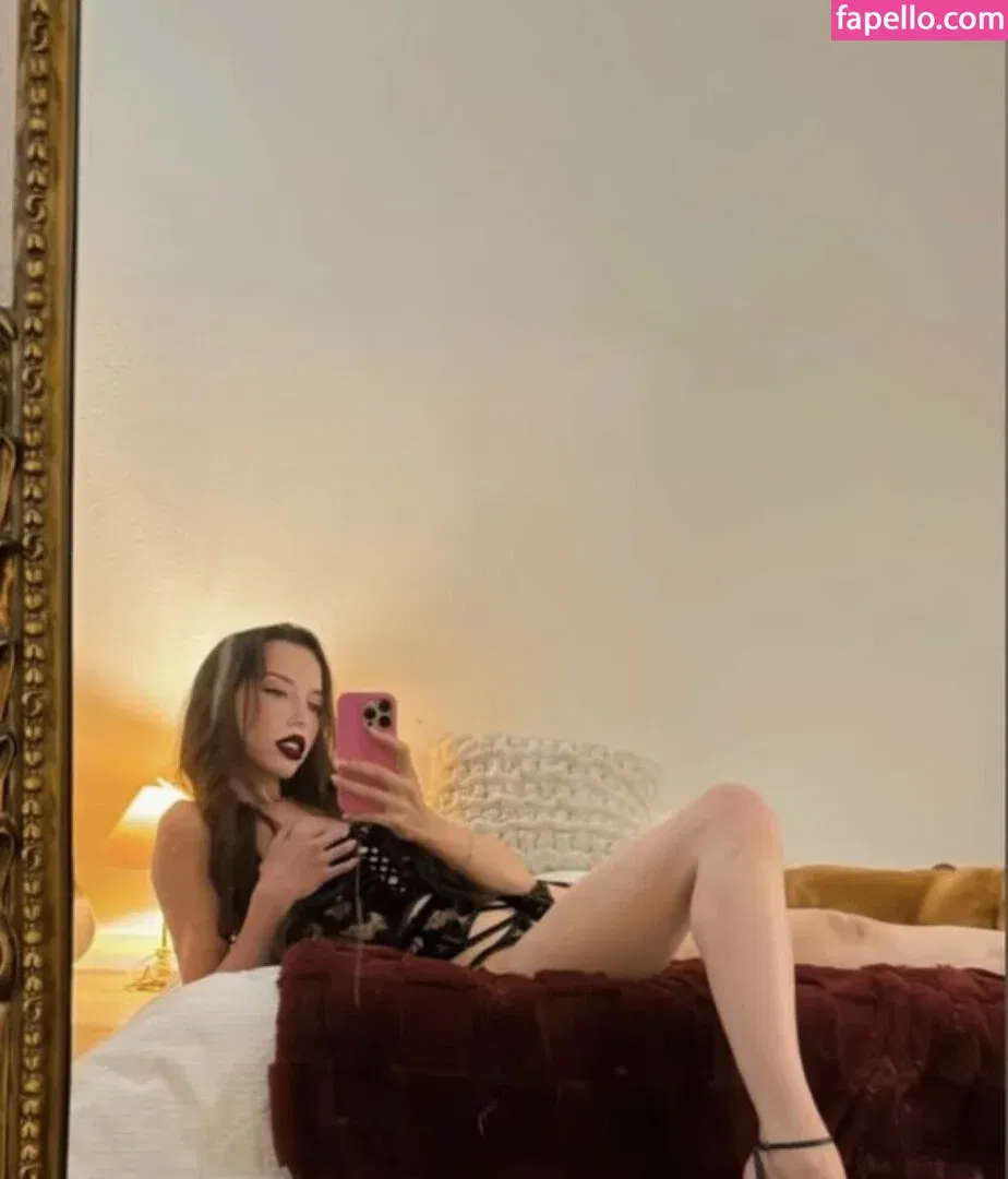 JackieMButler Onlyfans Photo Gallery 