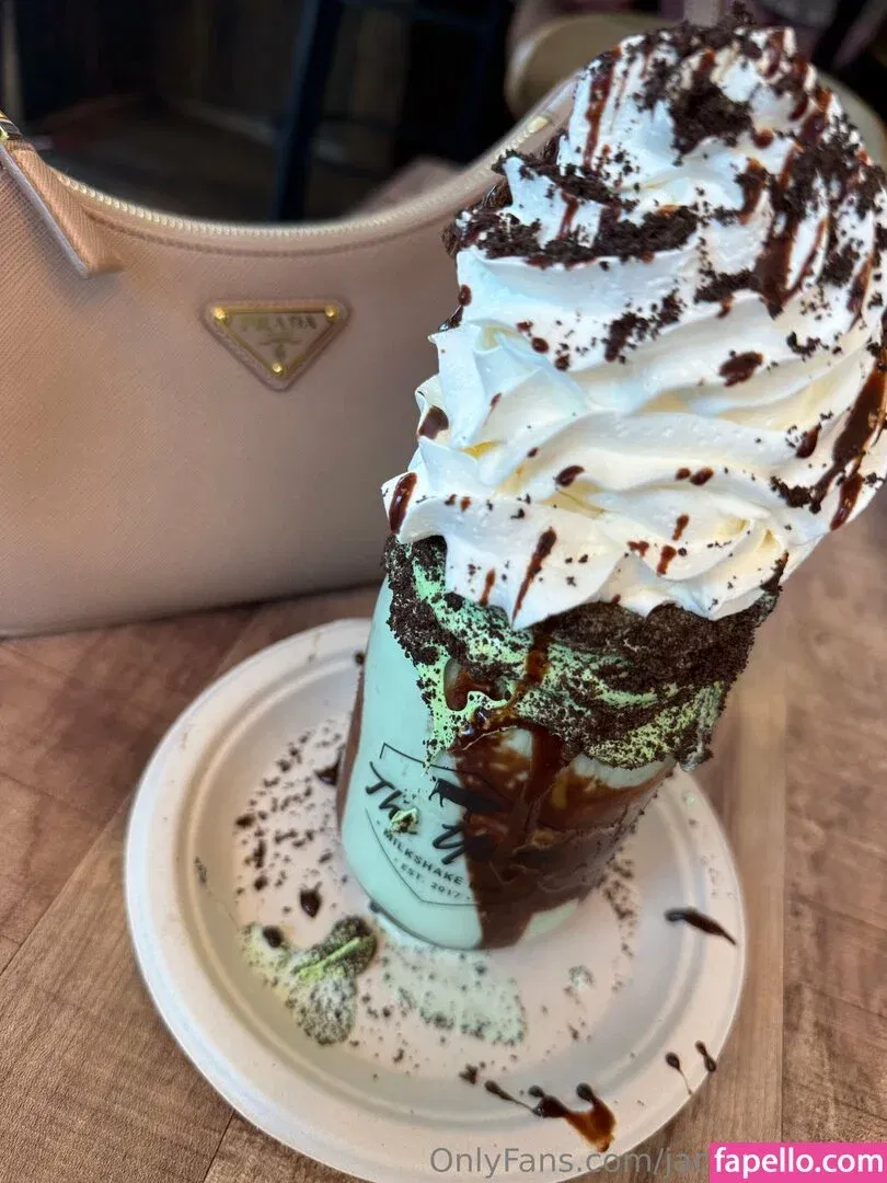 JackieMButler Onlyfans Photo Gallery 