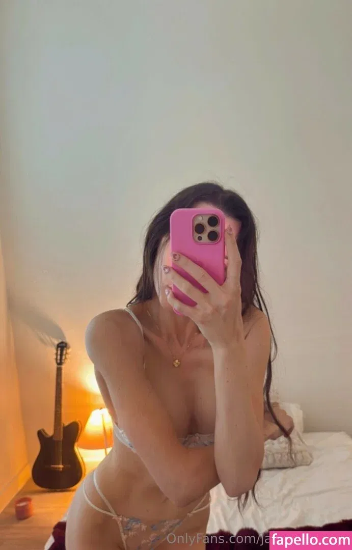 JackieMButler Onlyfans Photo Gallery 