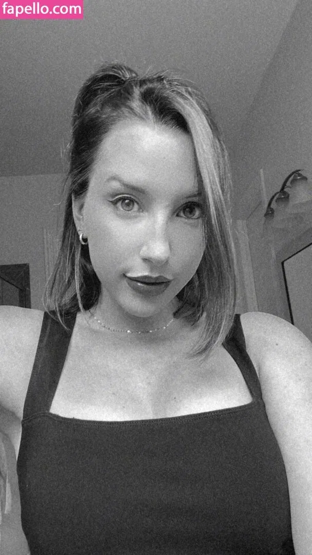 JackieMButler Onlyfans Photo Gallery 