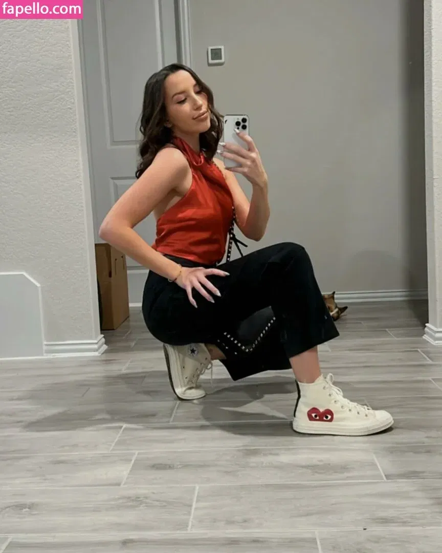 JackieMButler Onlyfans Photo Gallery 