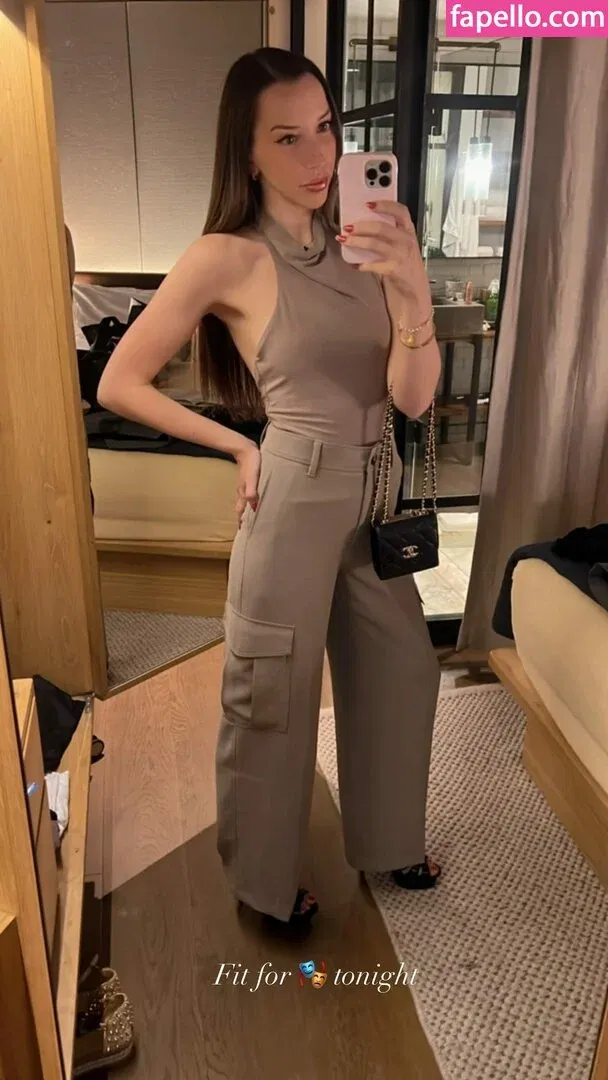 JackieMButler Onlyfans Photo Gallery 