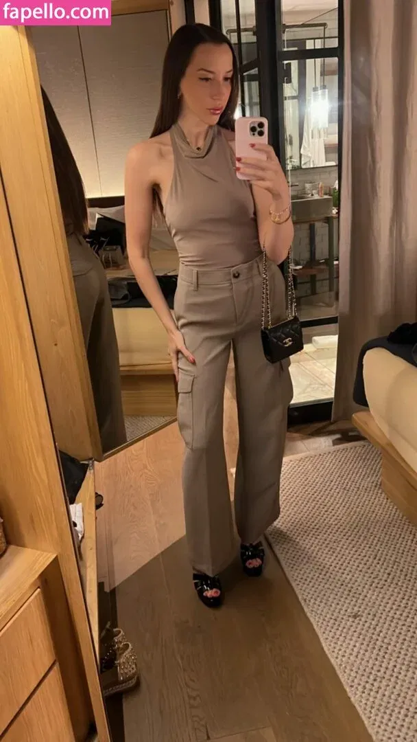 JackieMButler Onlyfans Photo Gallery 