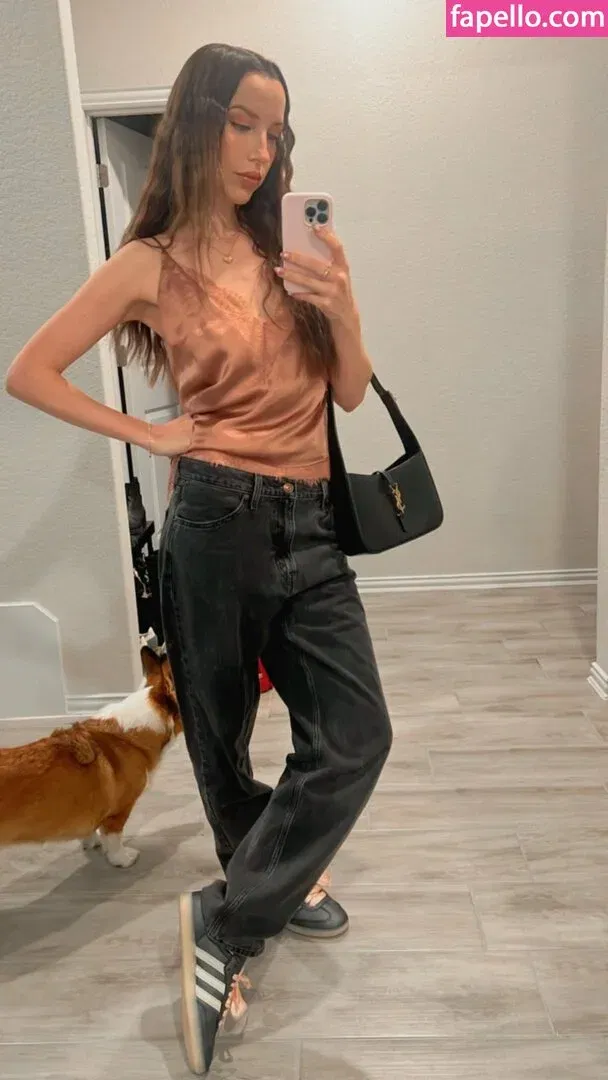 JackieMButler Onlyfans Photo Gallery 