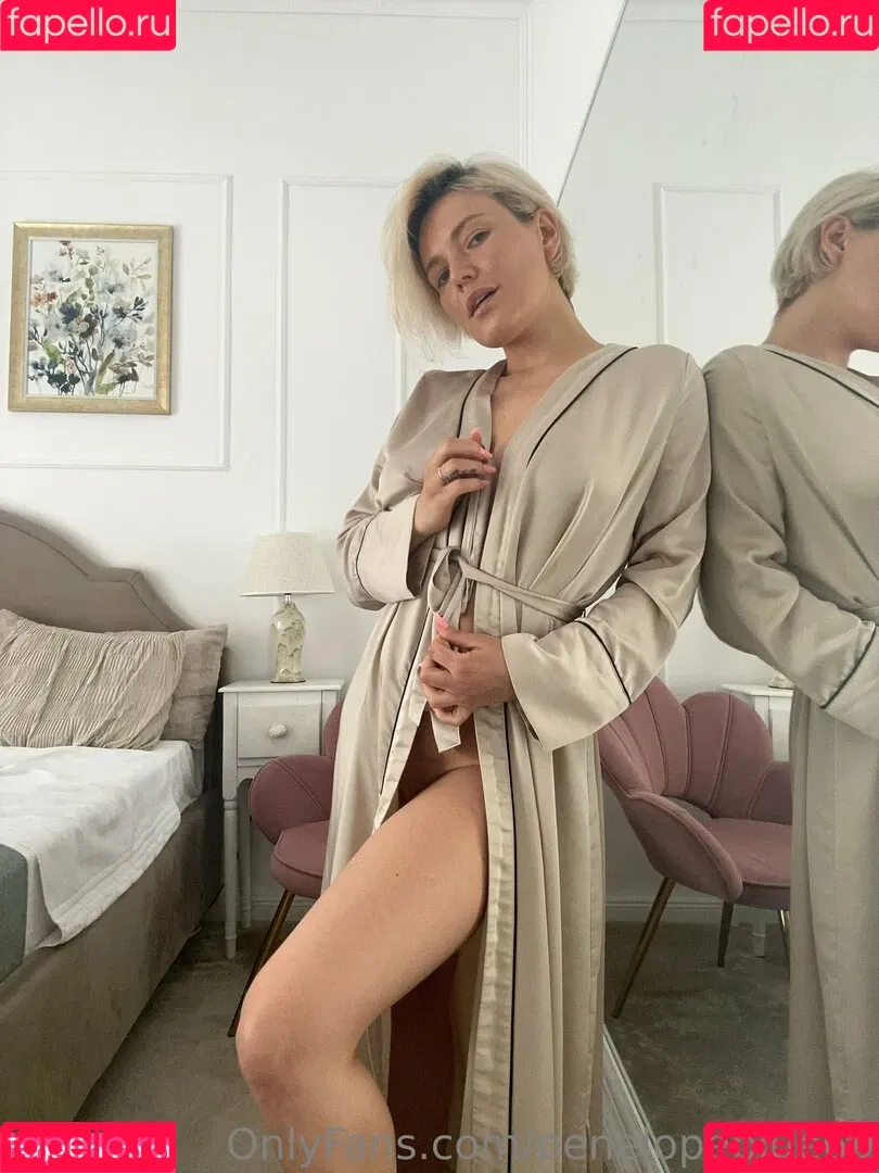 penelopeblue69 Onlyfans Photo Gallery 