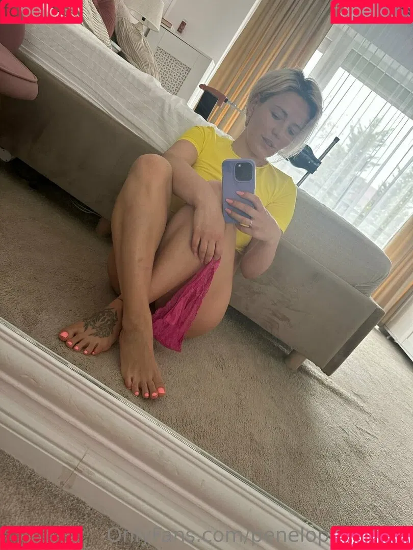 penelopeblue69 Onlyfans Photo Gallery 