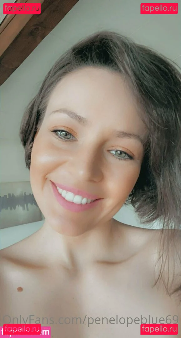 penelopeblue69 Onlyfans Photo Gallery 