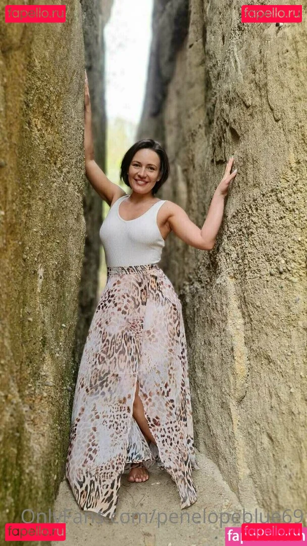 penelopeblue69 Onlyfans Photo Gallery 