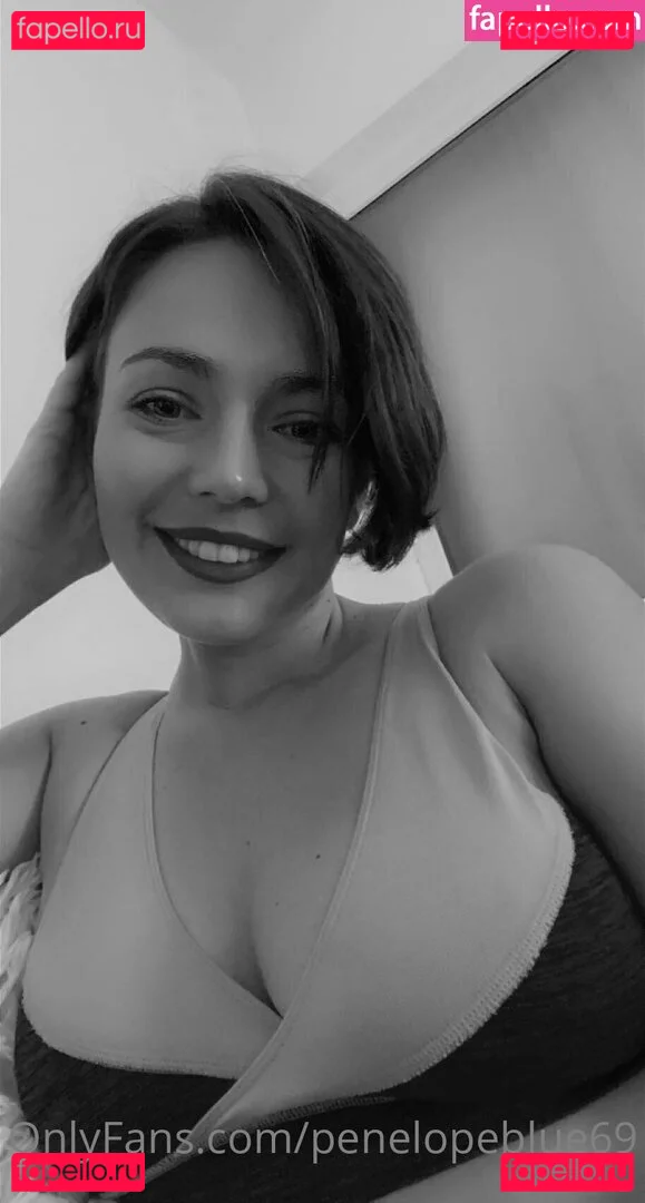 penelopeblue69 Onlyfans Photo Gallery 