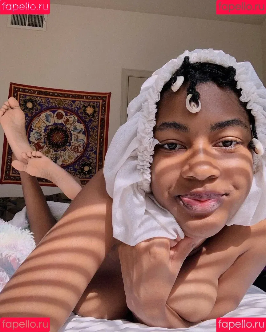 sapiosuccubust Onlyfans Photo Gallery 