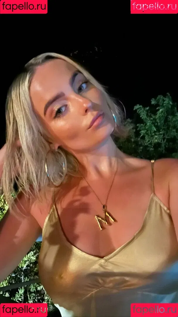 Millie Gibson Onlyfans Photo Gallery 