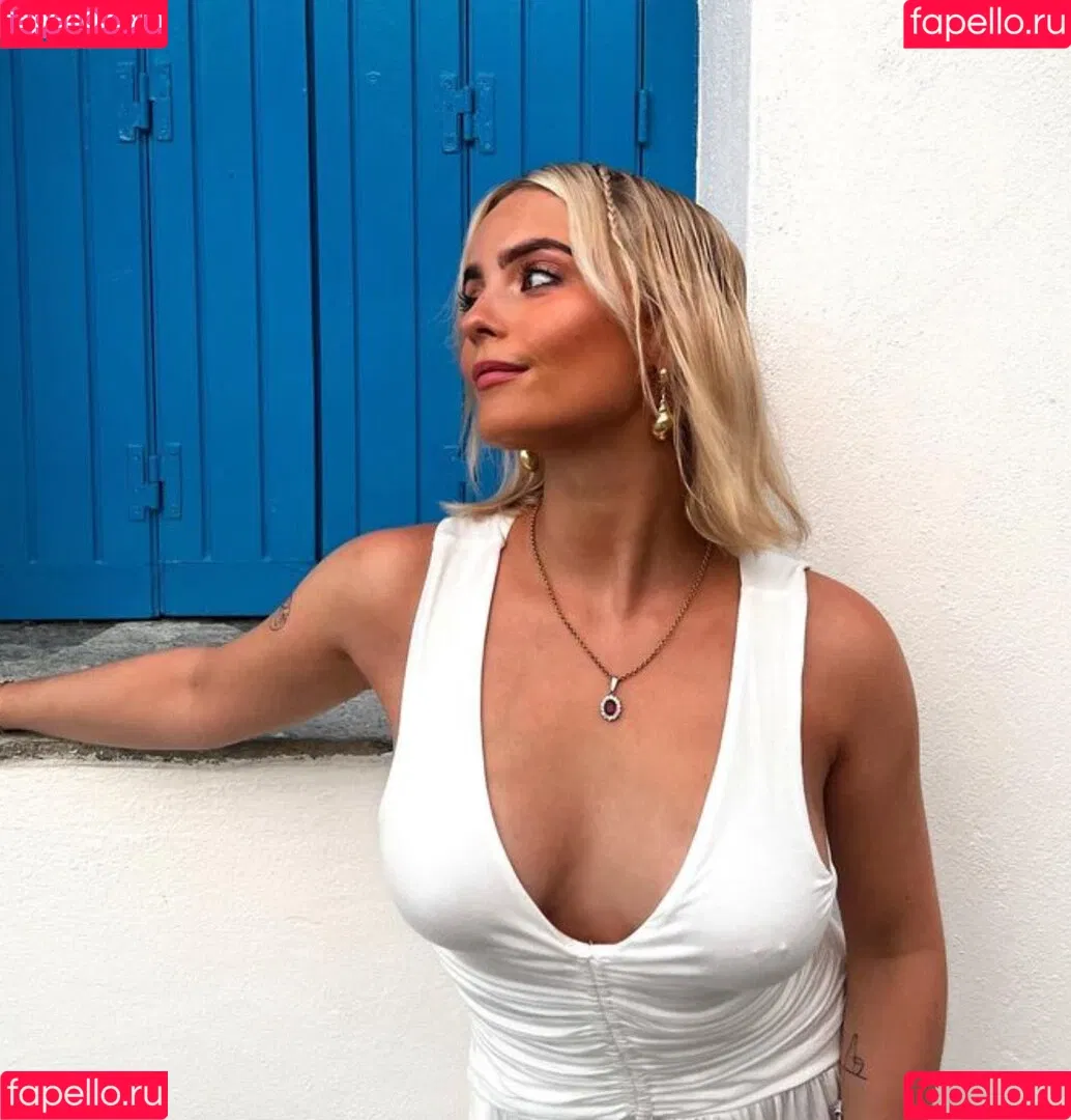 Millie Gibson Onlyfans Photo Gallery 