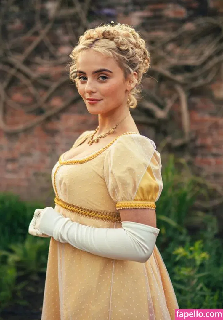 Millie Gibson Onlyfans Photo Gallery 