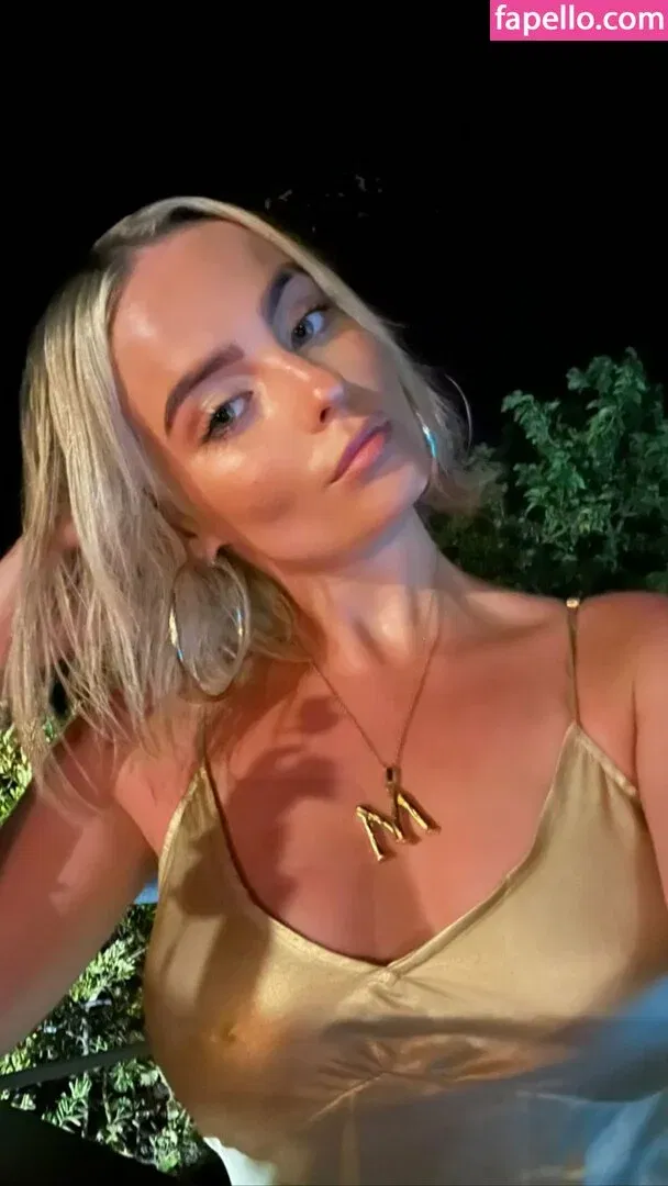 Millie Gibson Onlyfans Photo Gallery 