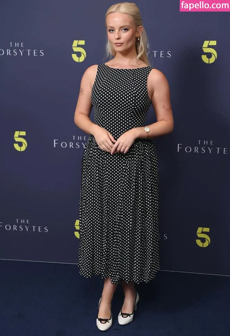 Millie Gibson Onlyfans Photo Gallery 