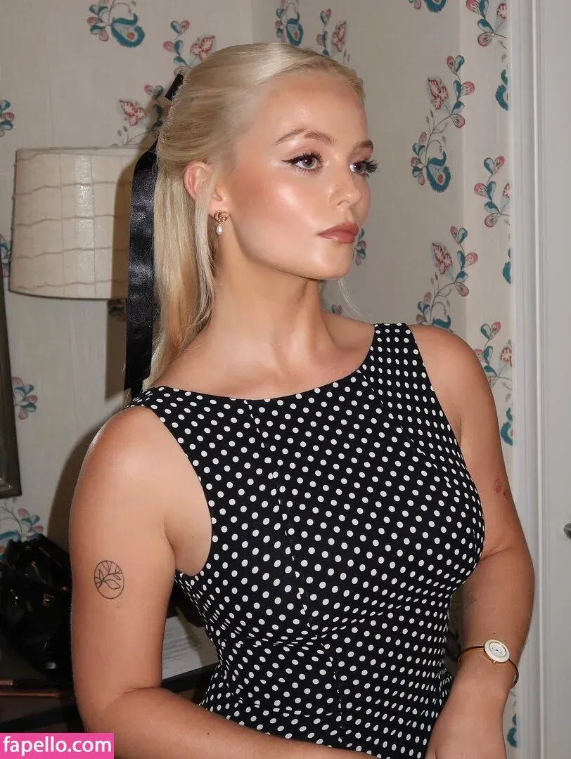 Millie Gibson Onlyfans Photo Gallery 