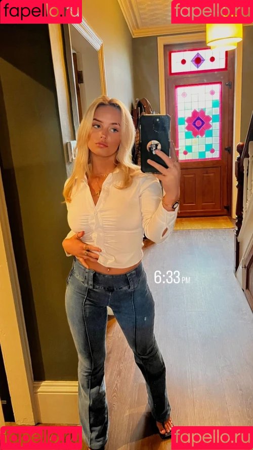 Millie Gibson Onlyfans Photo Gallery 