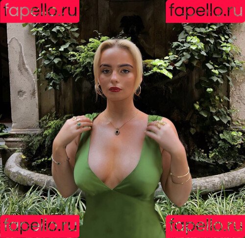 Millie Gibson Onlyfans Photo Gallery 