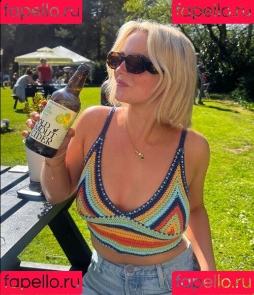 Millie Gibson Onlyfans Photo Gallery 