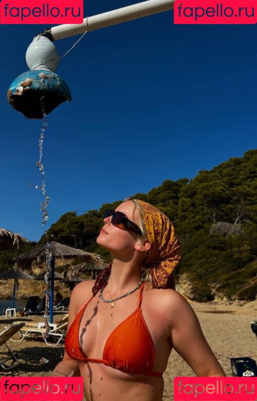 Millie Gibson Onlyfans Photo Gallery 