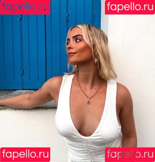 Millie Gibson Onlyfans Photo Gallery 